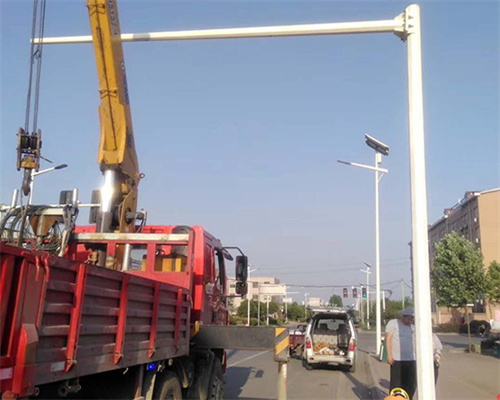 ���̰���